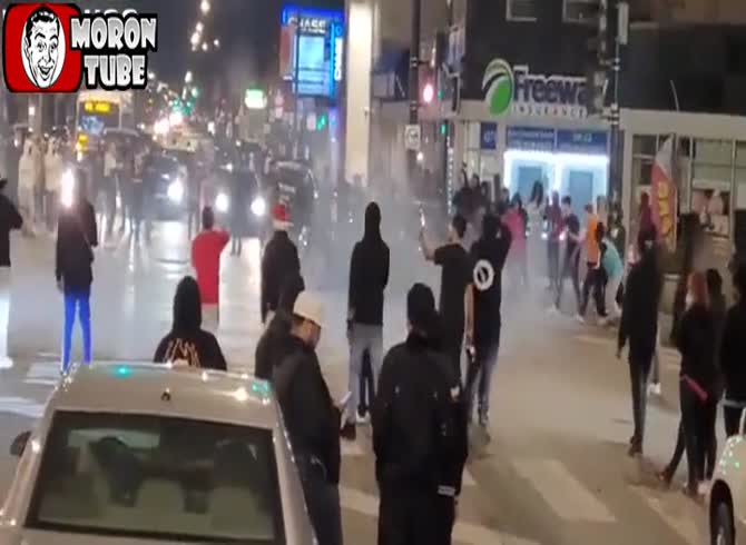 Video :After a major massacre in Chicago, an illegal street show comes to an end